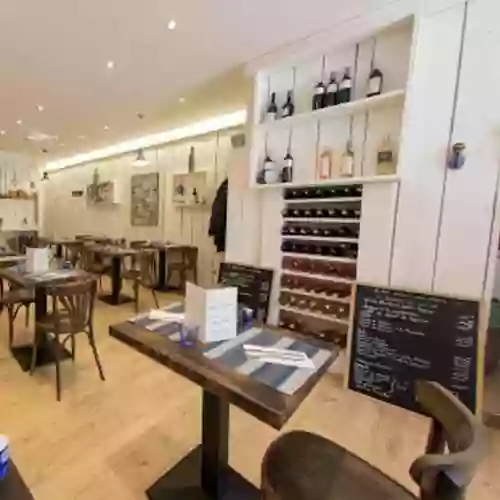 Le Restaurant - Le Petit Cabanon - Restaurant vieux port Marseille - restaurant Français Marseille